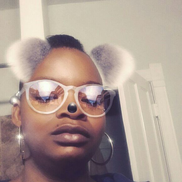 Meet your Posher, Nika - Picture 1 of 1